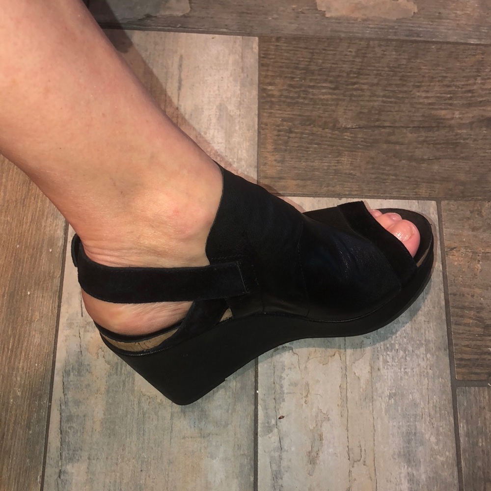 Eileen fisher platform wedge sandals